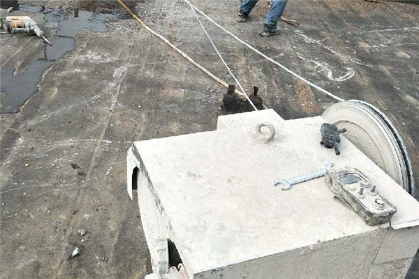 混凝土繩鋸機(jī)主要用于橋梁、橋墩、橋面、施工現(xiàn)場的切割