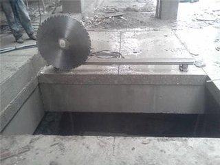 混凝土墻體開門口，墻體切割拆除，頂板開天窗