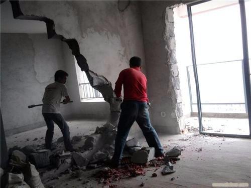 室內(nèi)裝修拆除，拆除混凝土多少錢一個(gè)平方？