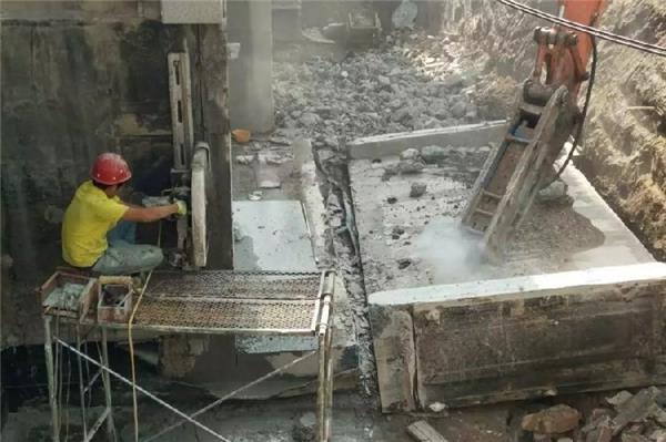 關(guān)于拆除混凝土工程的一些事項。