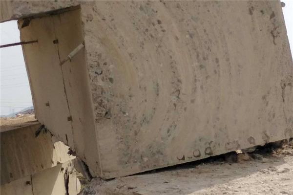 怎么快速拆除厚的混凝土？