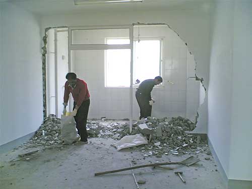 墻體改造拆除，人工拆墻的方法。