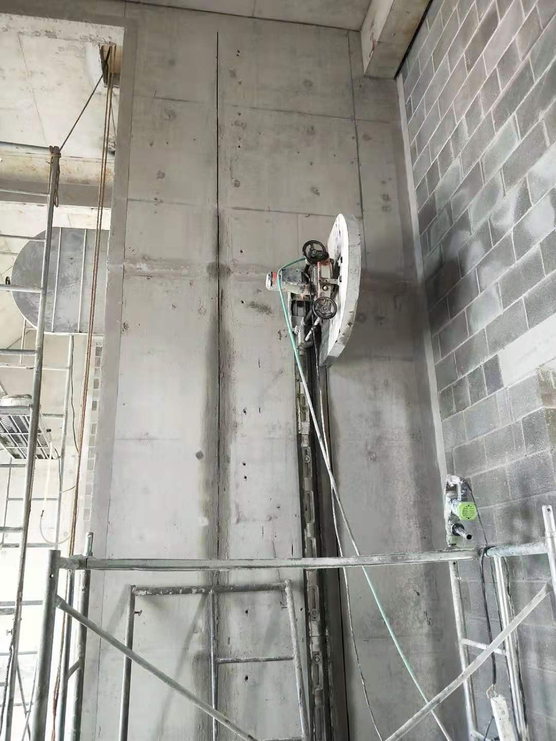 混凝土切割拆除，墻體切割拆除