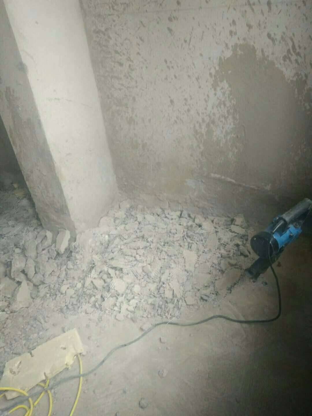 拆除舊裝修，拆墻磚，拆地磚