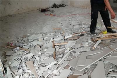 人工如何拆除室內(nèi)的混凝土地面？