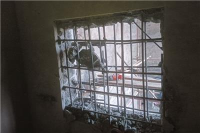 混凝土墻上開設(shè)門口的專業(yè)步驟與技巧